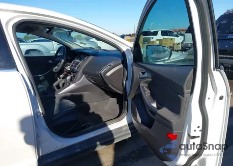 2014 Ford Focus Titanium from USA, damaged, VIN 1FADP3J20EL374876